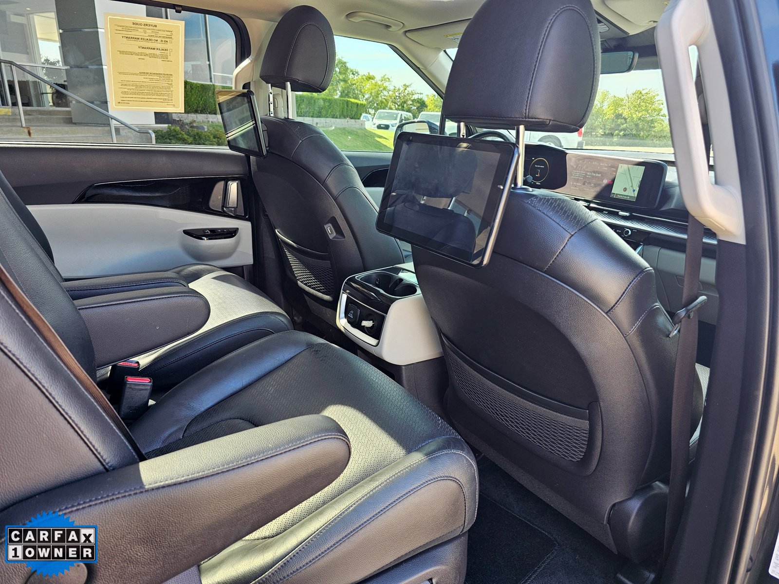 Used 2023 Kia Carnival SX Prestige FWD image 35