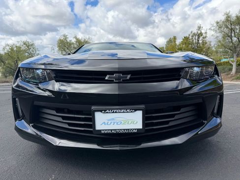 Used 2018 Chevrolet Camaro LT image 8