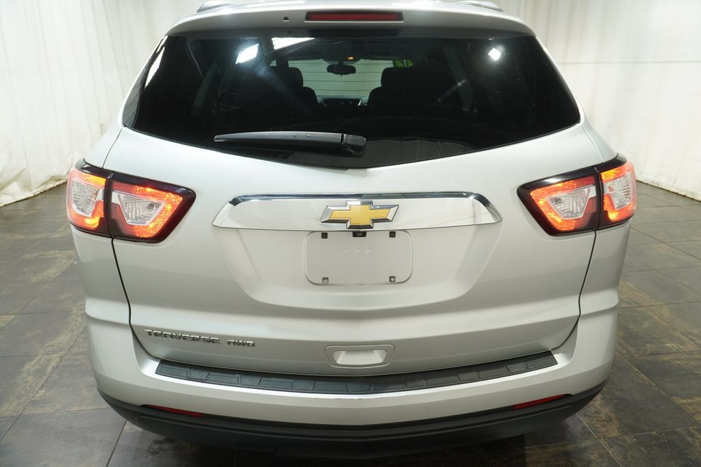 Used 2017 Chevrolet Traverse LS AWD/4WD image 5