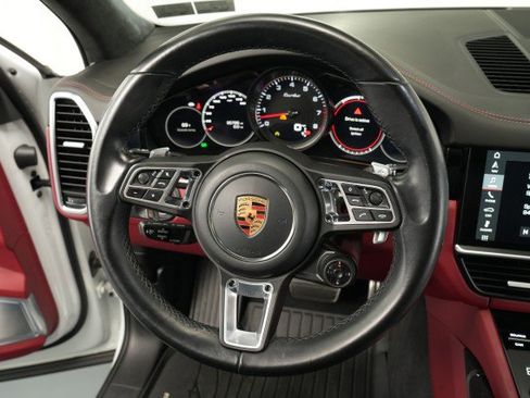 Used 2019 Porsche Cayenne Turbo AWD/4WD image 42