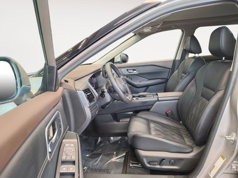 Certified 2023 Nissan Rogue Platinum w/ Platinum Premium Package image 26