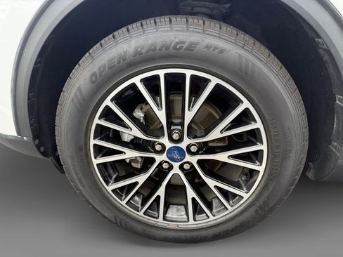 Certified 2022 Ford Escape SE w/ Convenience Package image 9