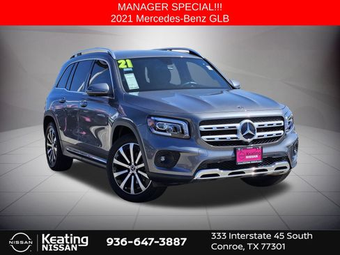 Used 2021 Mercedes-Benz GLB 250 w/ Premium Package image 1