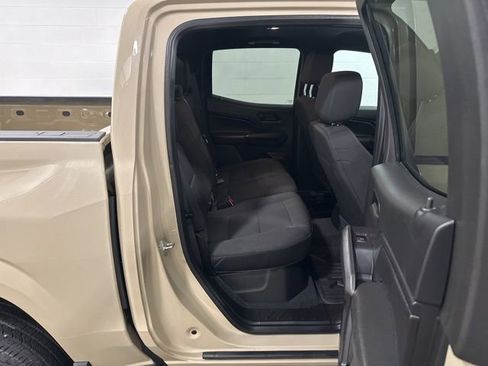 Used 2024 Chevrolet Colorado W/T image 13