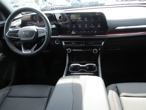 New 2026 Chevrolet Traverse Z71 w/ Driver Confidence Package image 16