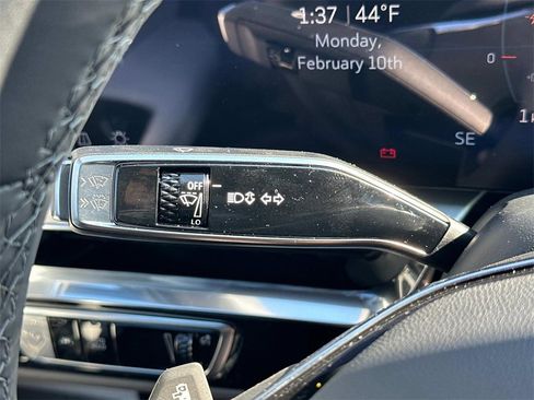 New 2025 Cadillac Lyriq Luxury image 17