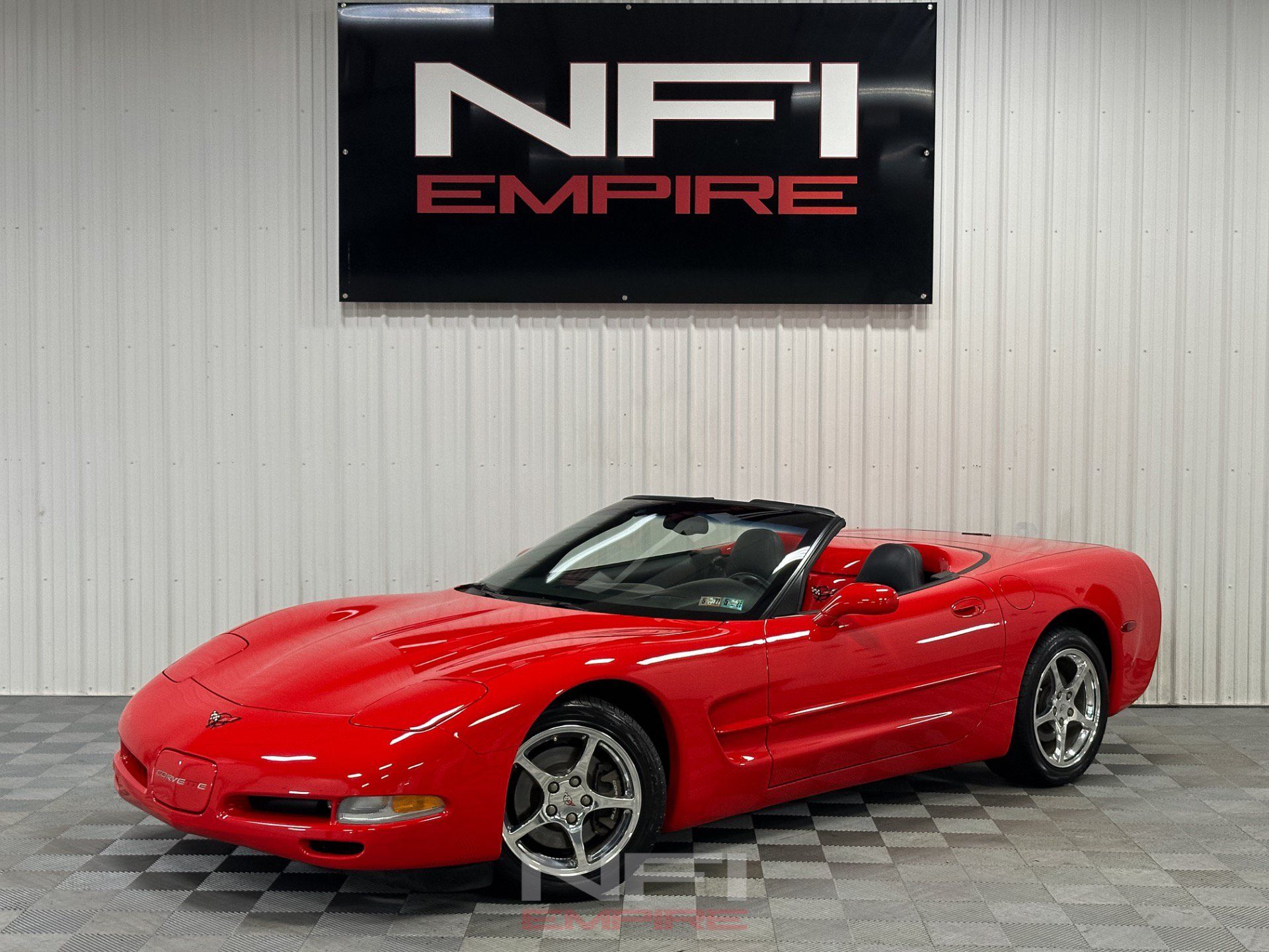 Used 2002 Chevrolet Corvette Coupe w/ Preferred Equipment Group2 RWD image 1