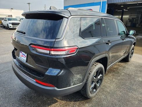 New 2026 Jeep Grand Cherokee L Limited AWD/4WD image 4