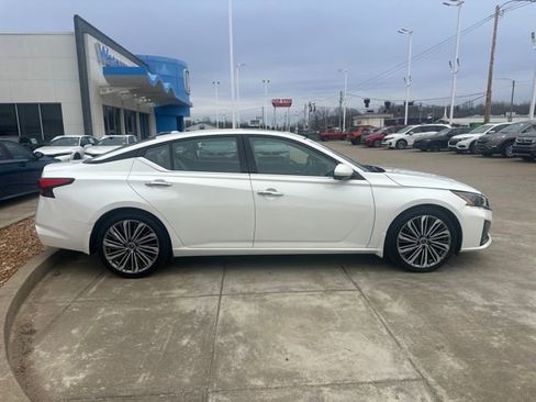 Used 2023 Nissan Altima 2.5 SL image 6