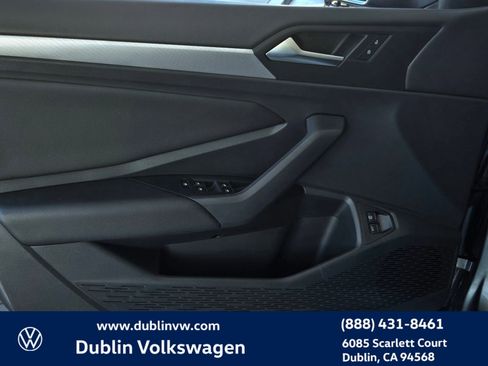 Used 2021 Volkswagen Jetta S w/ Driver Assistance Package image 10