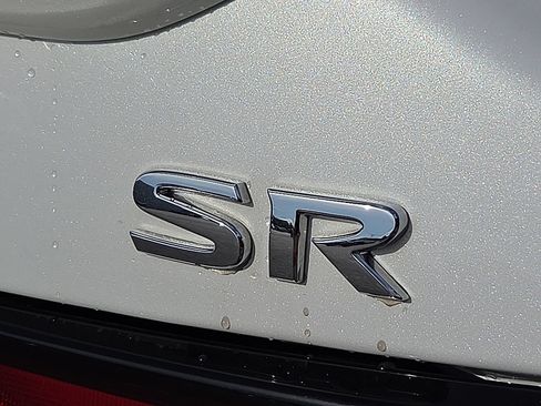 Used 2022 Nissan Sentra SR w/ SR Premium Package FWD image 9