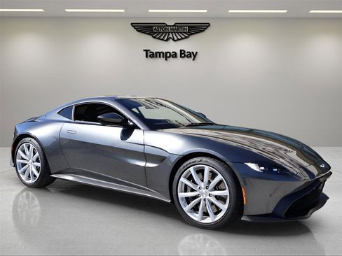 Used 2021 Aston Martin V8 Vantage Coupe image 6
