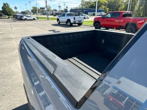 New 2025 GMC Sierra EV Denali image 16