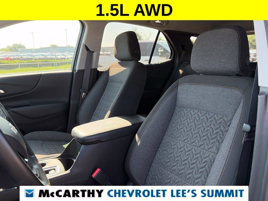 Used 2024 Chevrolet Equinox LT AWD/4WD image 38