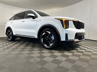 Used 2025 Kia Sorento EX w/ EX Panoramic Sunroof Package