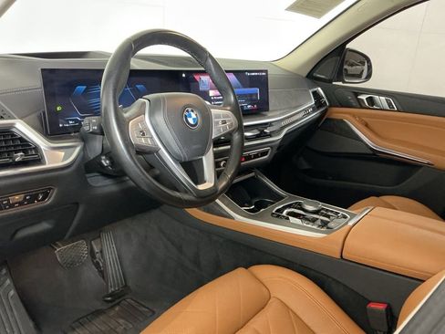 Certified 2023 BMW X7 xDrive40i w/ Premium Package image 22
