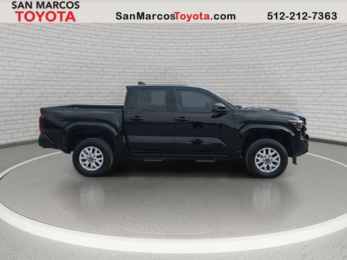 Used 2025 Toyota Tacoma SR5 image 4
