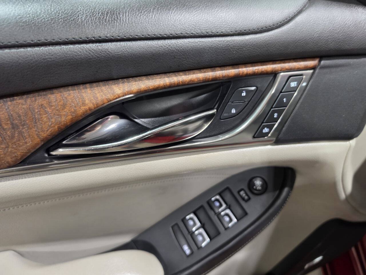 Used 2015 Cadillac CTS Sedan RWD image 38