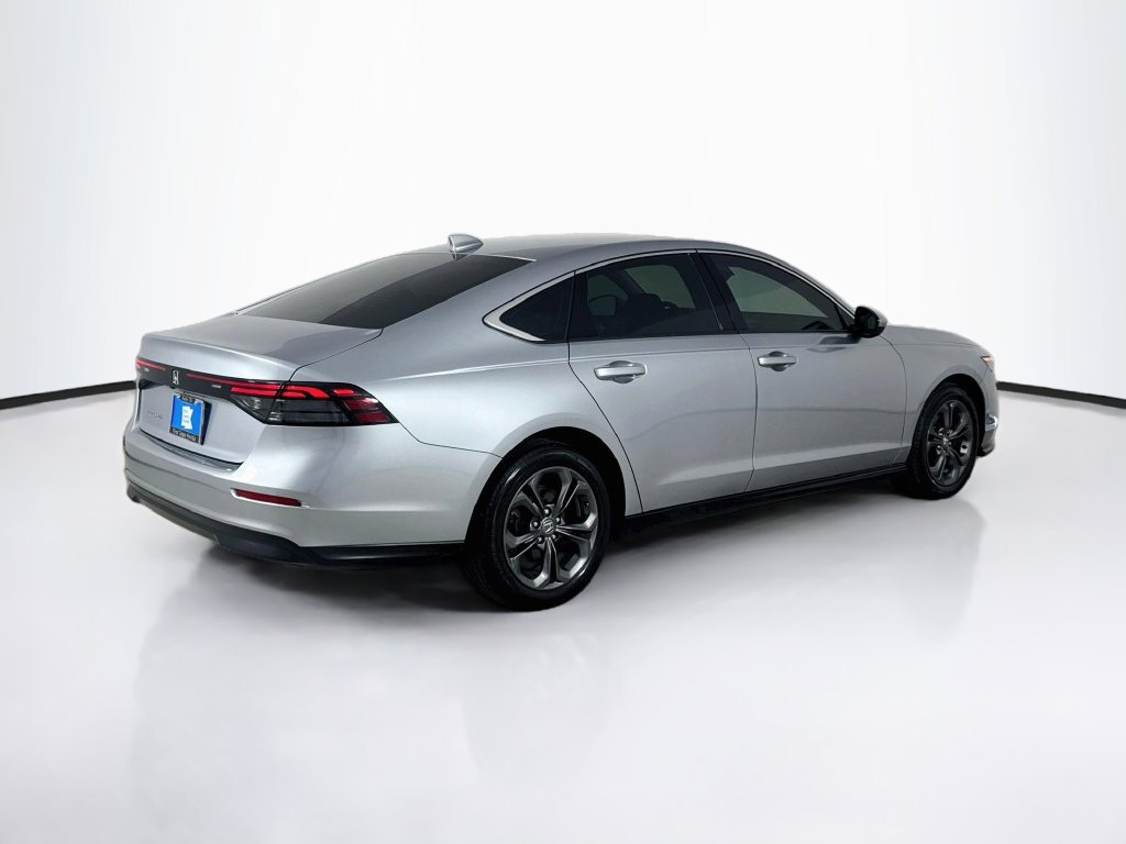 Used 2023 Honda Accord EX image 7