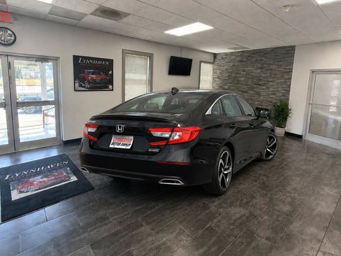 Used 2021 Honda Accord Sport Special Edition image 4