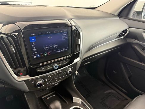 Used 2021 Chevrolet Traverse Premier w/ LPO, Floor Liner Package AWD/4WD image 22