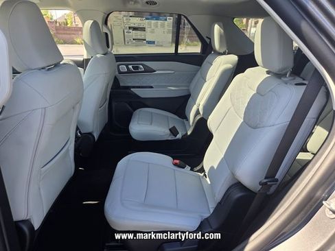 New 2026 Ford Explorer Platinum AWD/4WD image 7