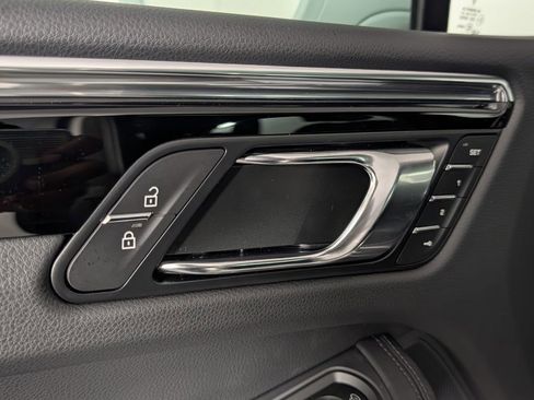 New 2026 Porsche Macan S image 26