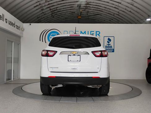 Used 2017 Chevrolet Traverse LT FWD image 4