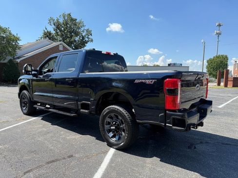 Used 2023 Ford F250 XLT w/ XLT Premium Package image 5