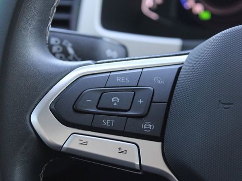 Used 2022 Volkswagen Atlas SE image 31