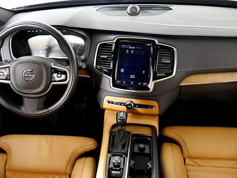 Used 2018 Volvo XC90 T6 Inscription w/ Convenience Package image 24