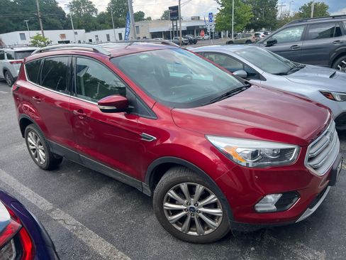 Used 2017 Ford Escape Titanium w/ Equipment Group 301A AWD/4WD image 2