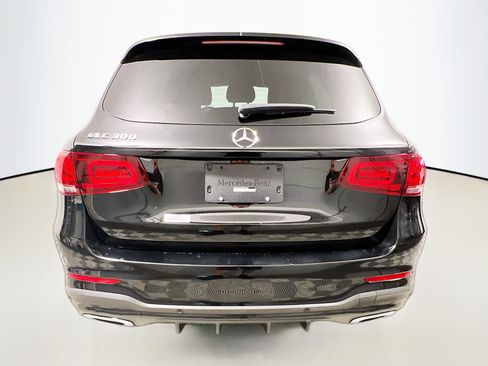 Used 2022 Mercedes-Benz GLC 300 image 6