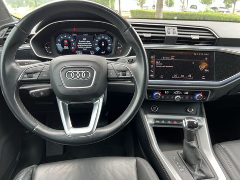 Used 2023 Audi Q3 2.0T Premium w/ Convenience Package AWD/4WD image 30