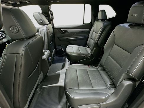 New 2026 Buick Enclave Sport Touring w/ Power Package FWD image 28