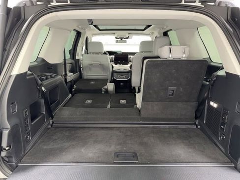 Used 2025 Ford Expedition Active image 44