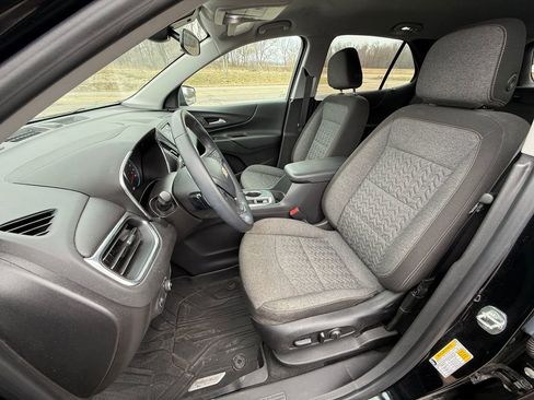 Certified 2024 Chevrolet Equinox LT w/ LPO, Floor Liner Package image 17