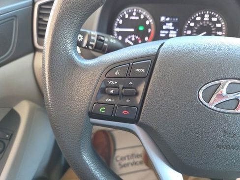 Used 2017 Hyundai Tucson SE AWD/4WD image 47