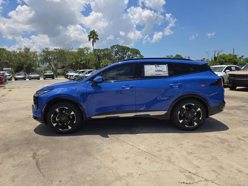 New 2026 Kia Sportage SX FWD image 5
