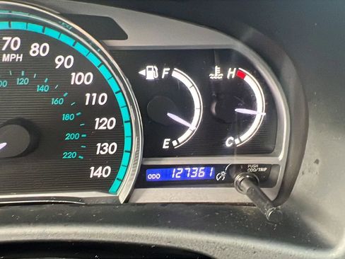 Used 2015 Toyota Venza XLE image 13