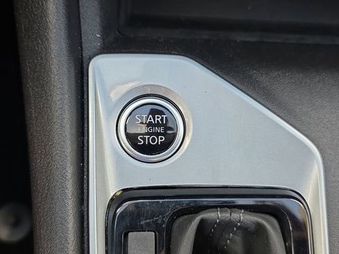 Used 2025 Nissan Altima 2.5 SV FWD image 25