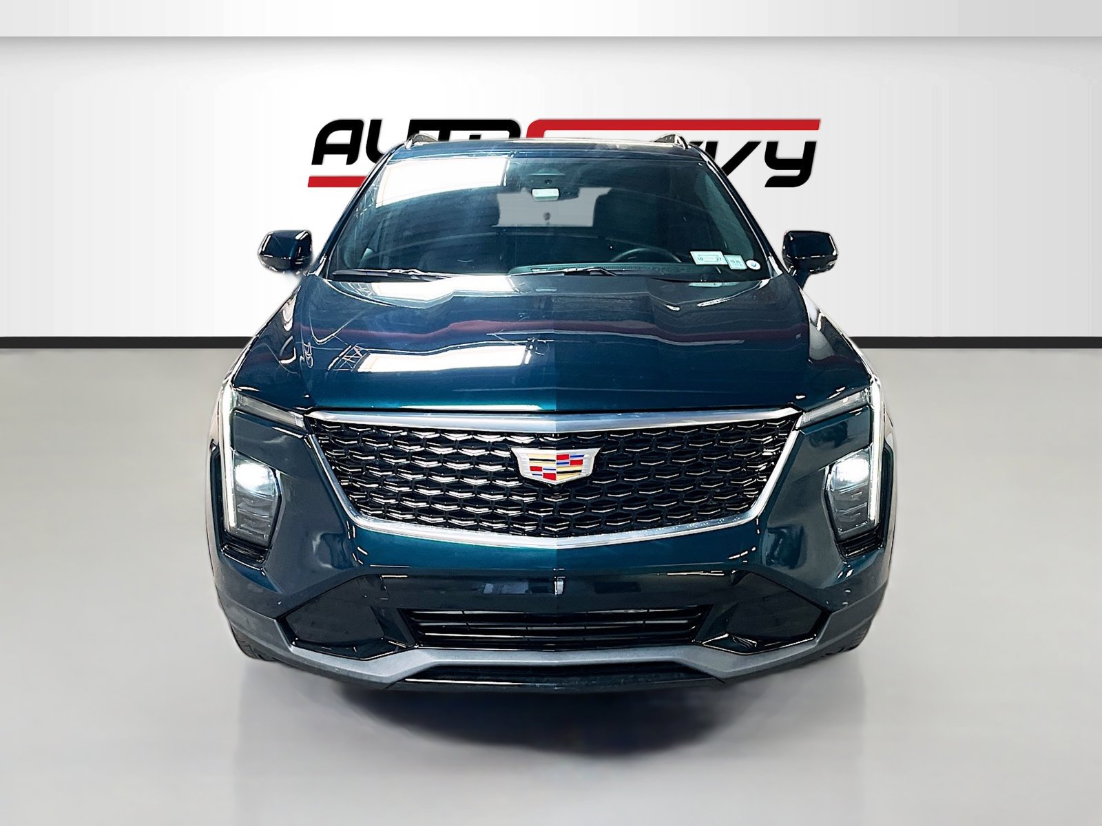 Used 2024 Cadillac XT4 Sport w/ Cold Weather Package AWD/4WD image 2