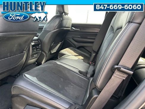 Used 2024 Jeep Grand Cherokee L Laredo AWD/4WD image 15