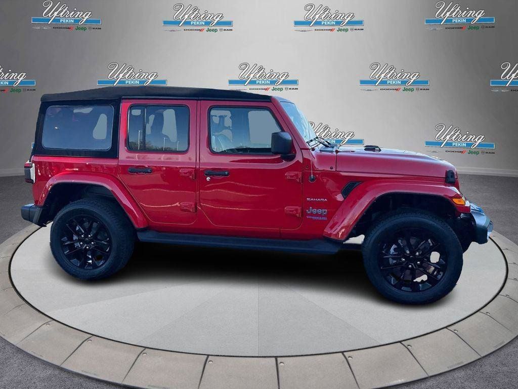 Used 2022 Jeep Wrangler Unlimited Sahara w/ Safety Group AWD/4WD image 2