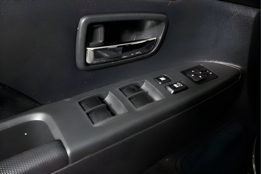 Used 2022 Mitsubishi Outlander Sport ES FWD image 13