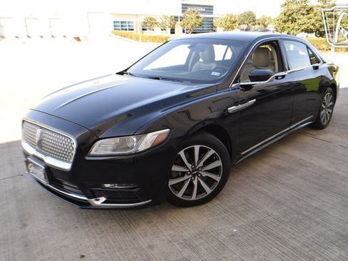 Used 2018 Lincoln Continental Premiere image 24