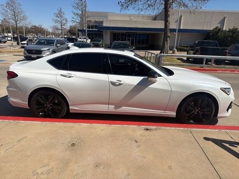 Used 2024 Acura TLX w/ Technology Package image 4
