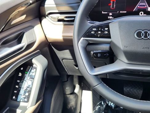 New 2025 Audi Q5 Premium Plus image 26