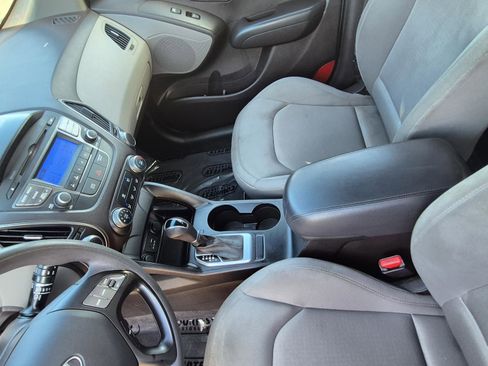 Used 2015 Hyundai Tucson GLS FWD image 19