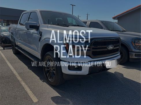Used 2025 Ford F150 Lariat w/ Equipment Group 502A High AWD/4WD image 5